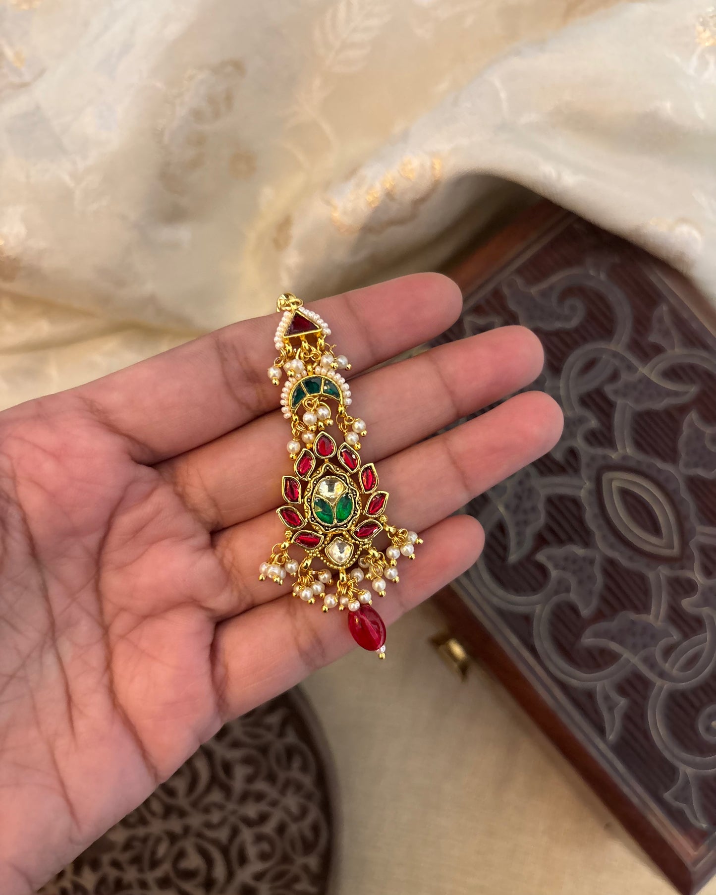 Jadau Kundan Floral Maang Tikka with Pearl Chain | MT098