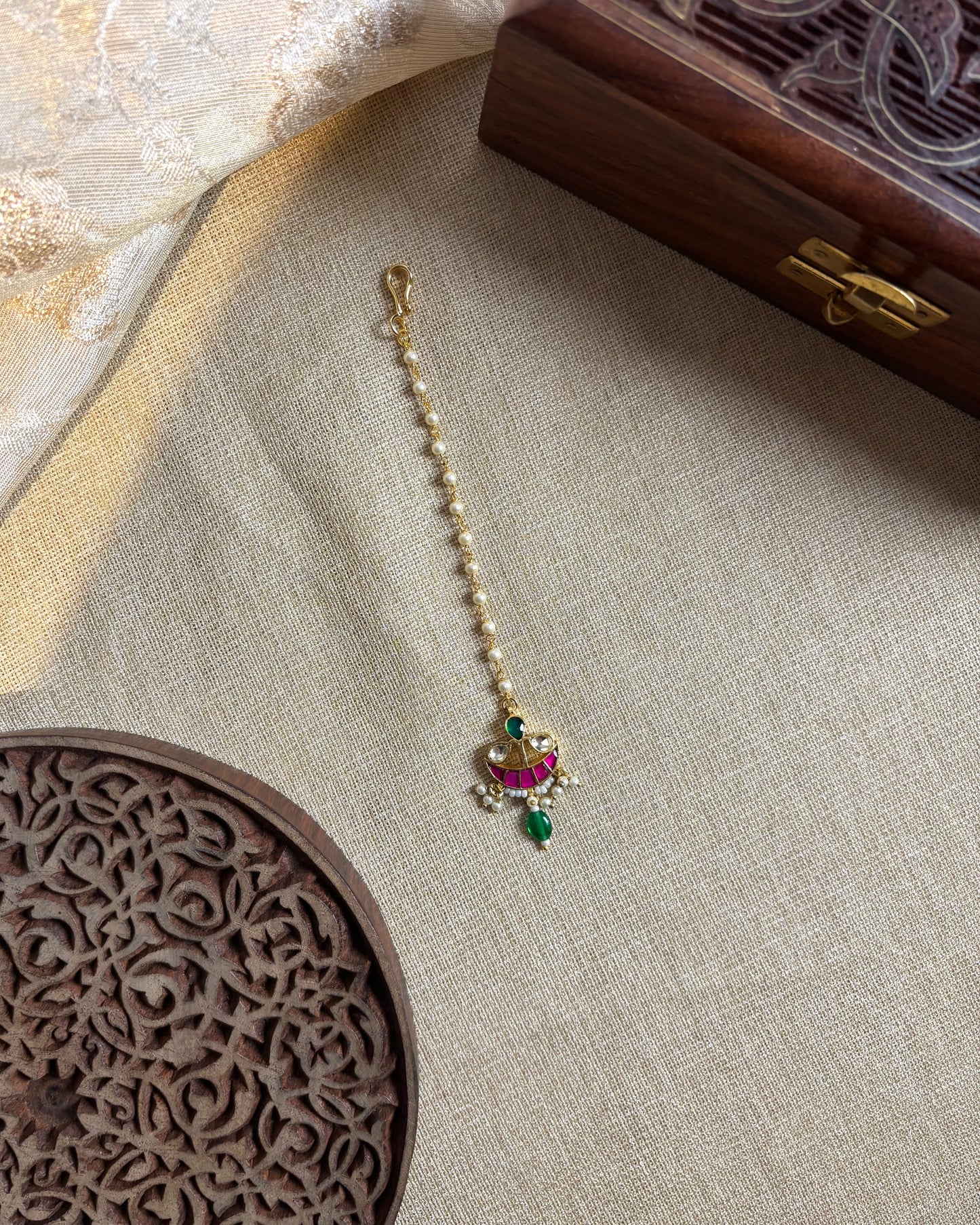 Jadau Kundan Maang Tikka with Pearl Chain | MT124
