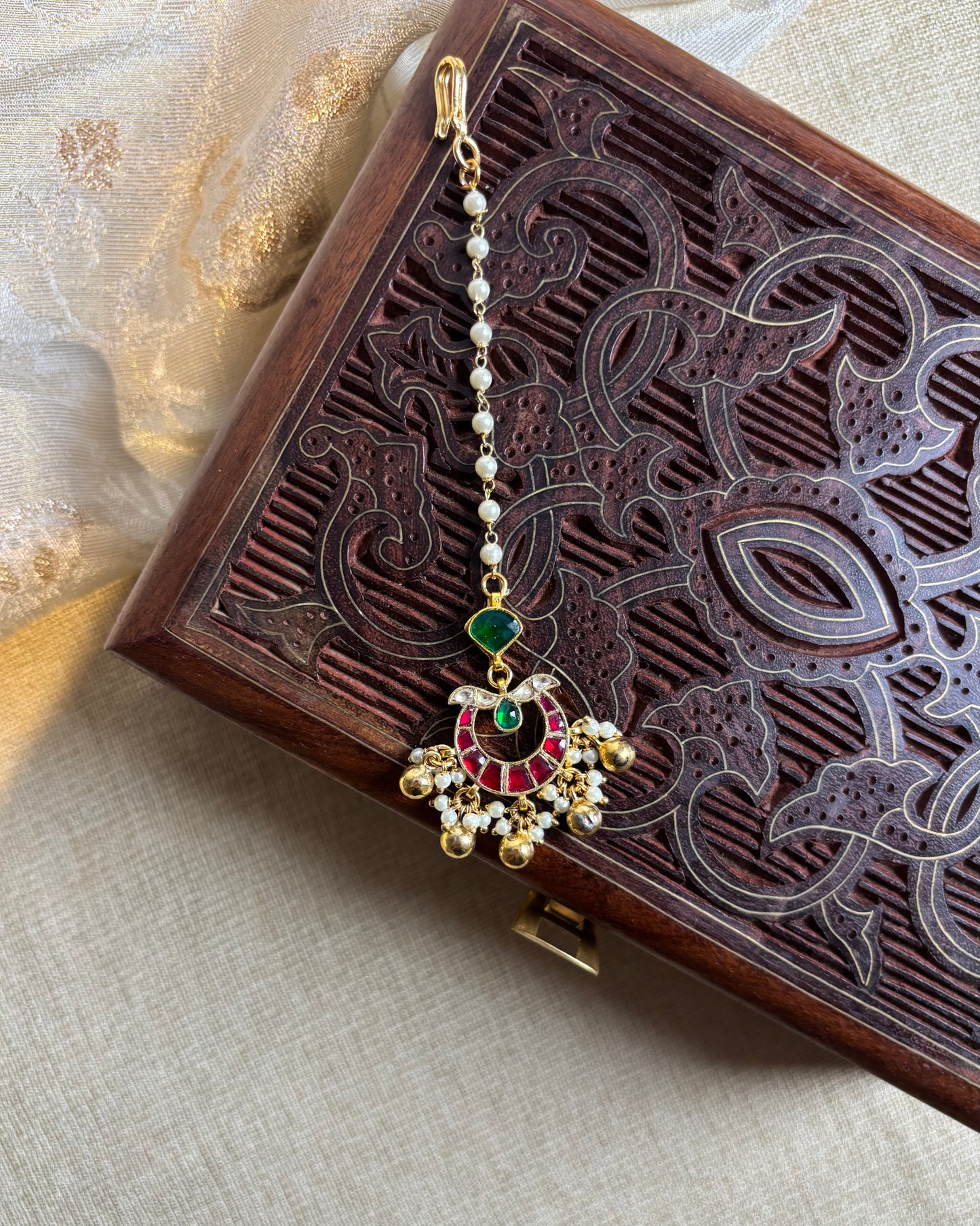 Jadau Kundan Maang Tikka with Pearl Chain | MT125