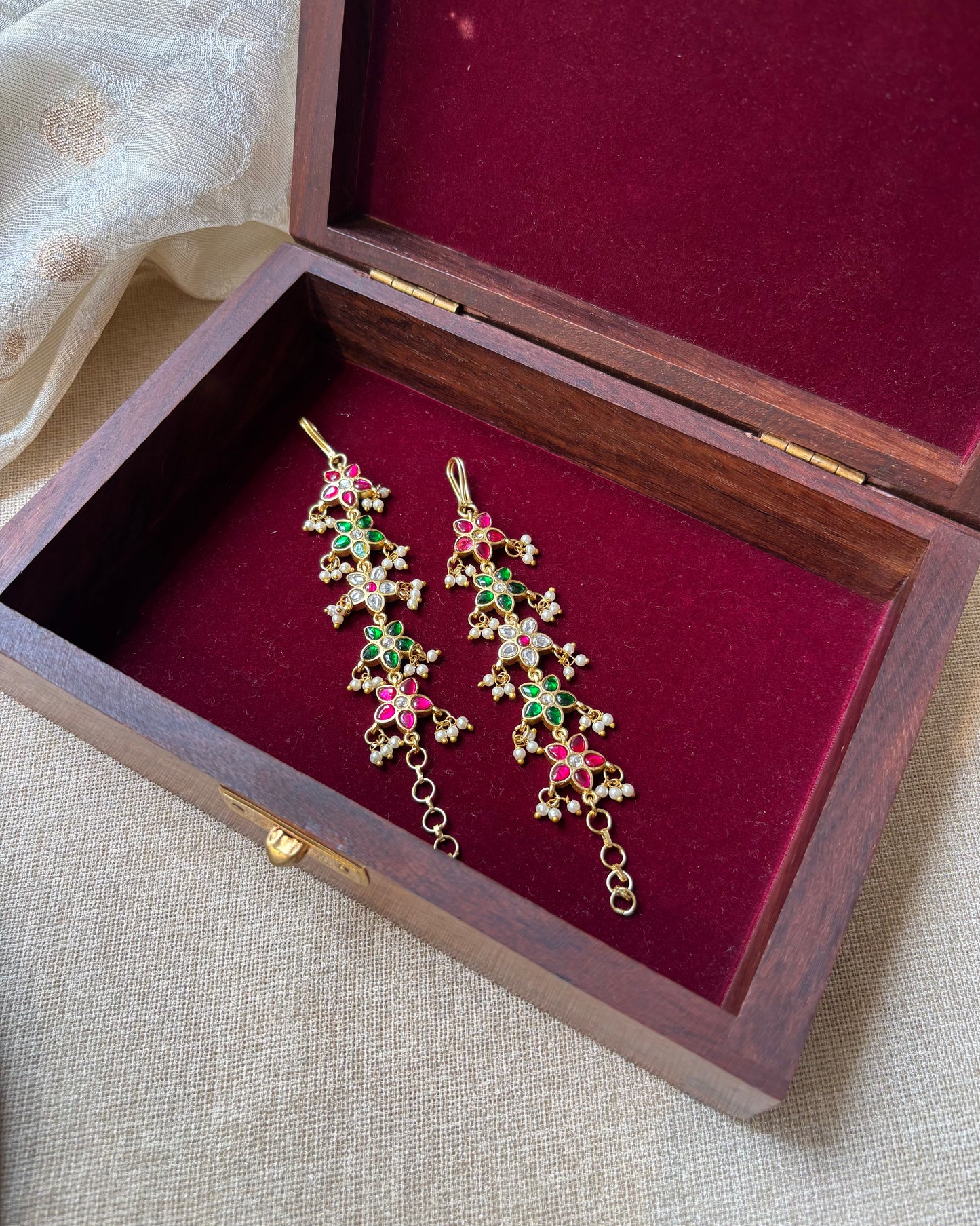 Floral Jadau Kundan Straight Ear Chain –  Multicolor | EC102