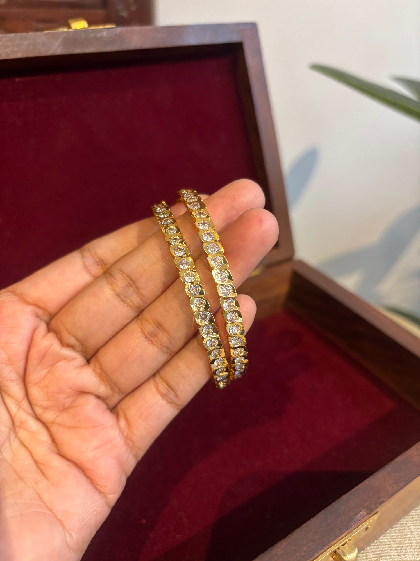 Vintage Impon Bangles | White | BA052