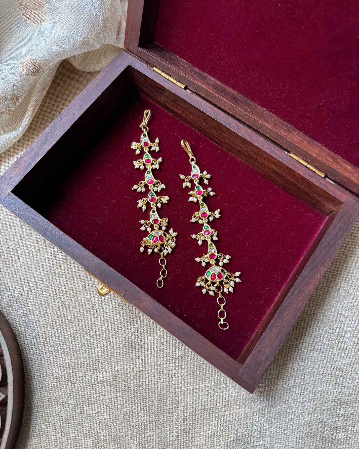 Floral Jadau Kundan Straight Ear Chain –  Multicolor | EC104