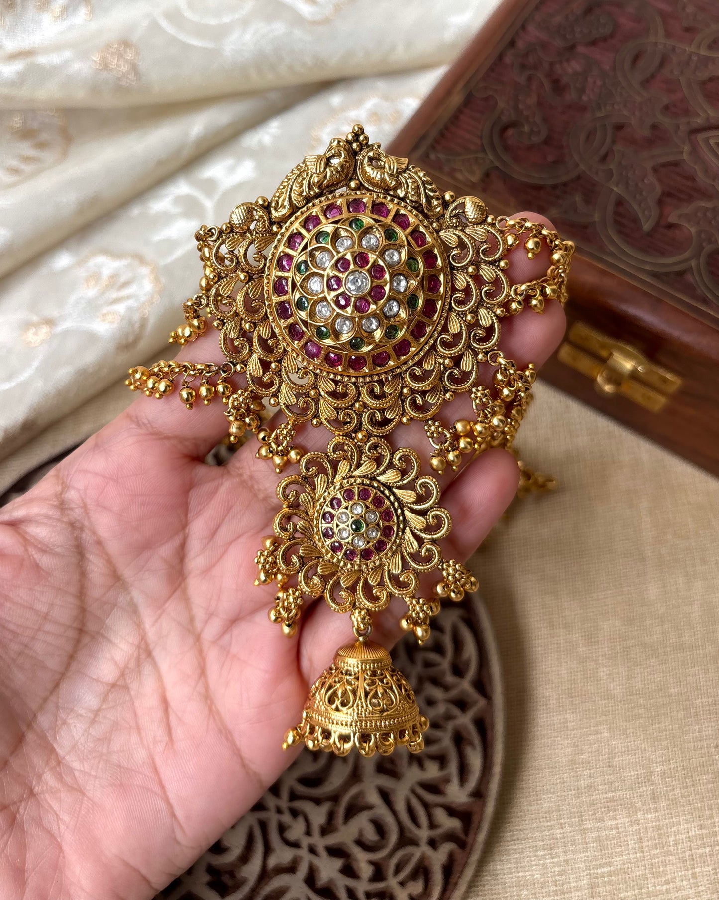 Antique Floral Jada Billai with Side Mattil | HA139