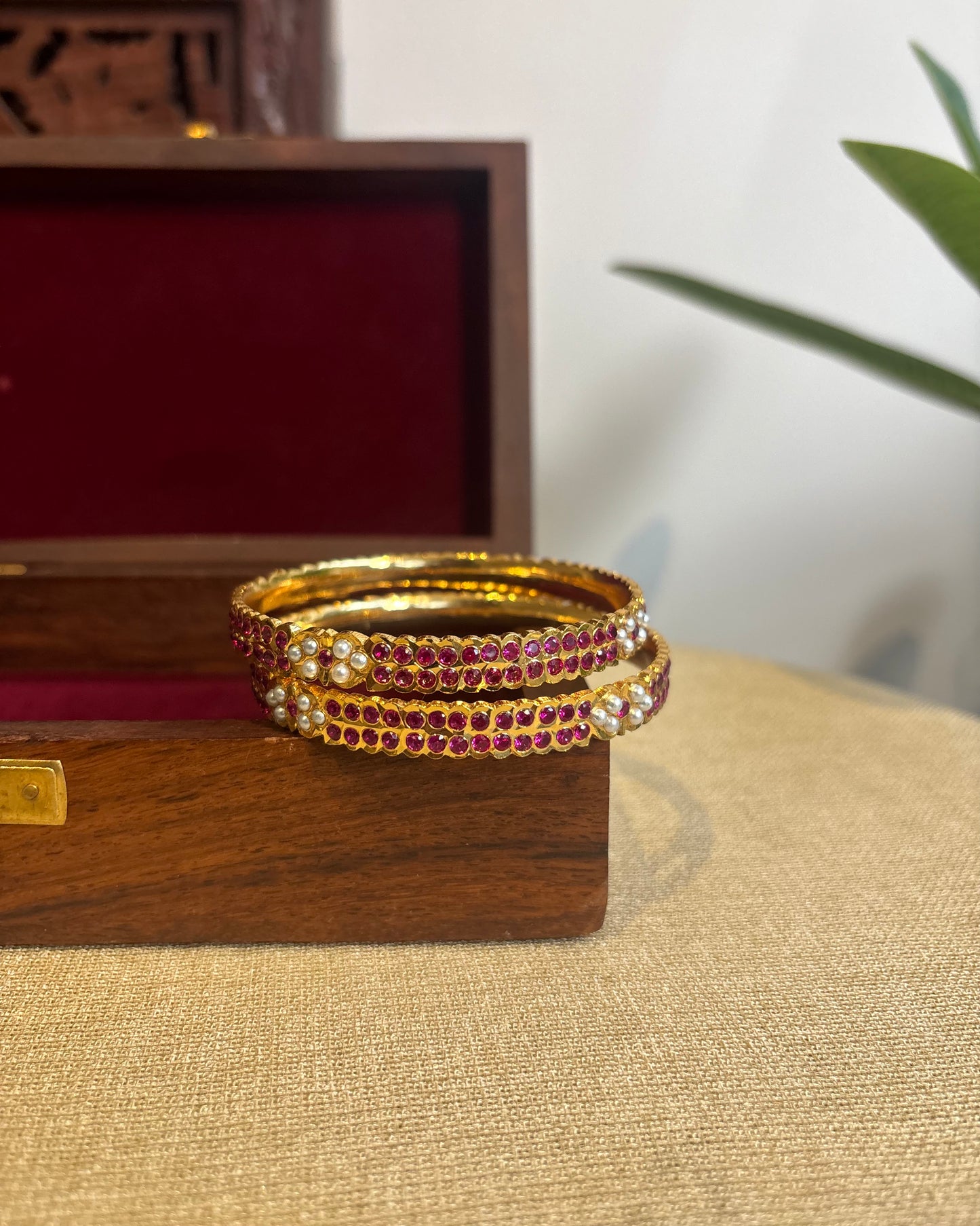 Vintage Impon Bangles | Ruby | BA061