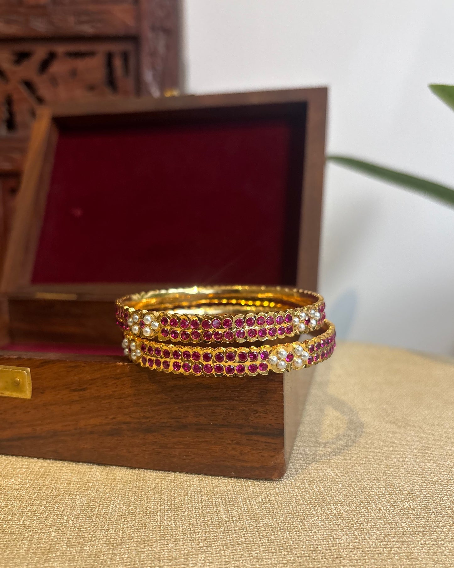 Vintage Impon Bangles | Ruby | BA061