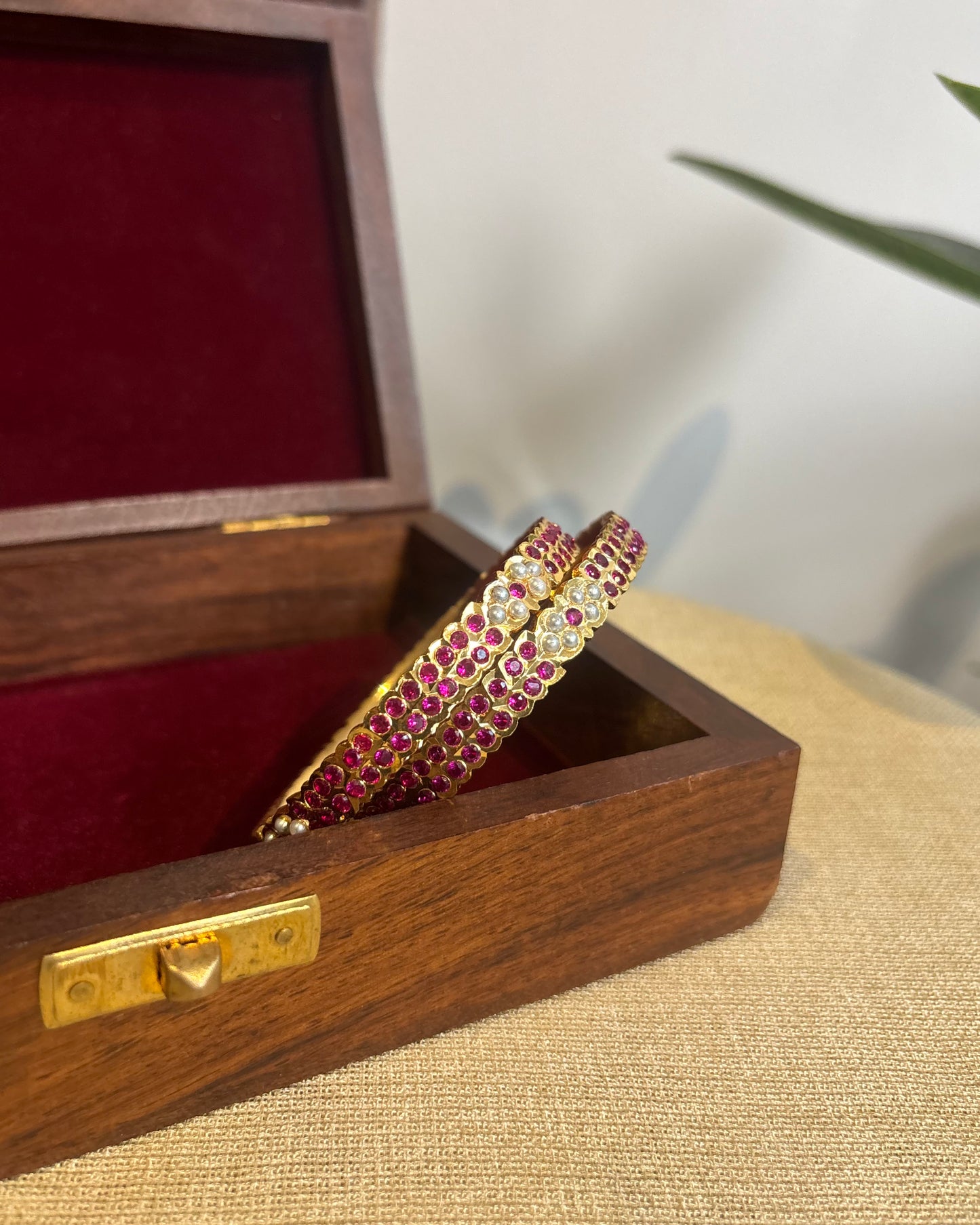 Vintage Impon Bangles | Ruby | BA061