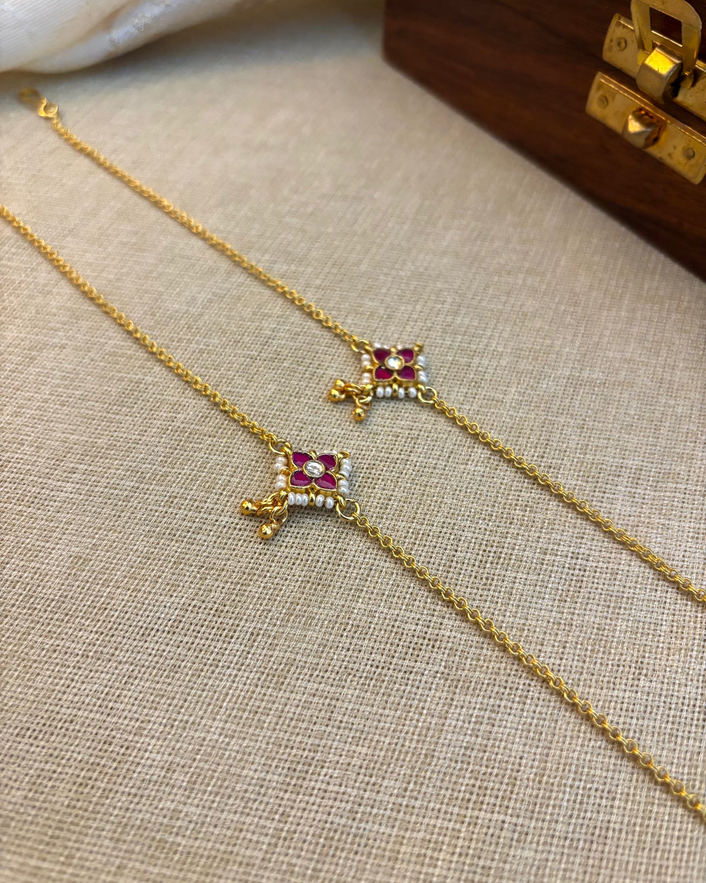 Minimal Floral Anklets – Elegant Gold-Plated Design | AN006