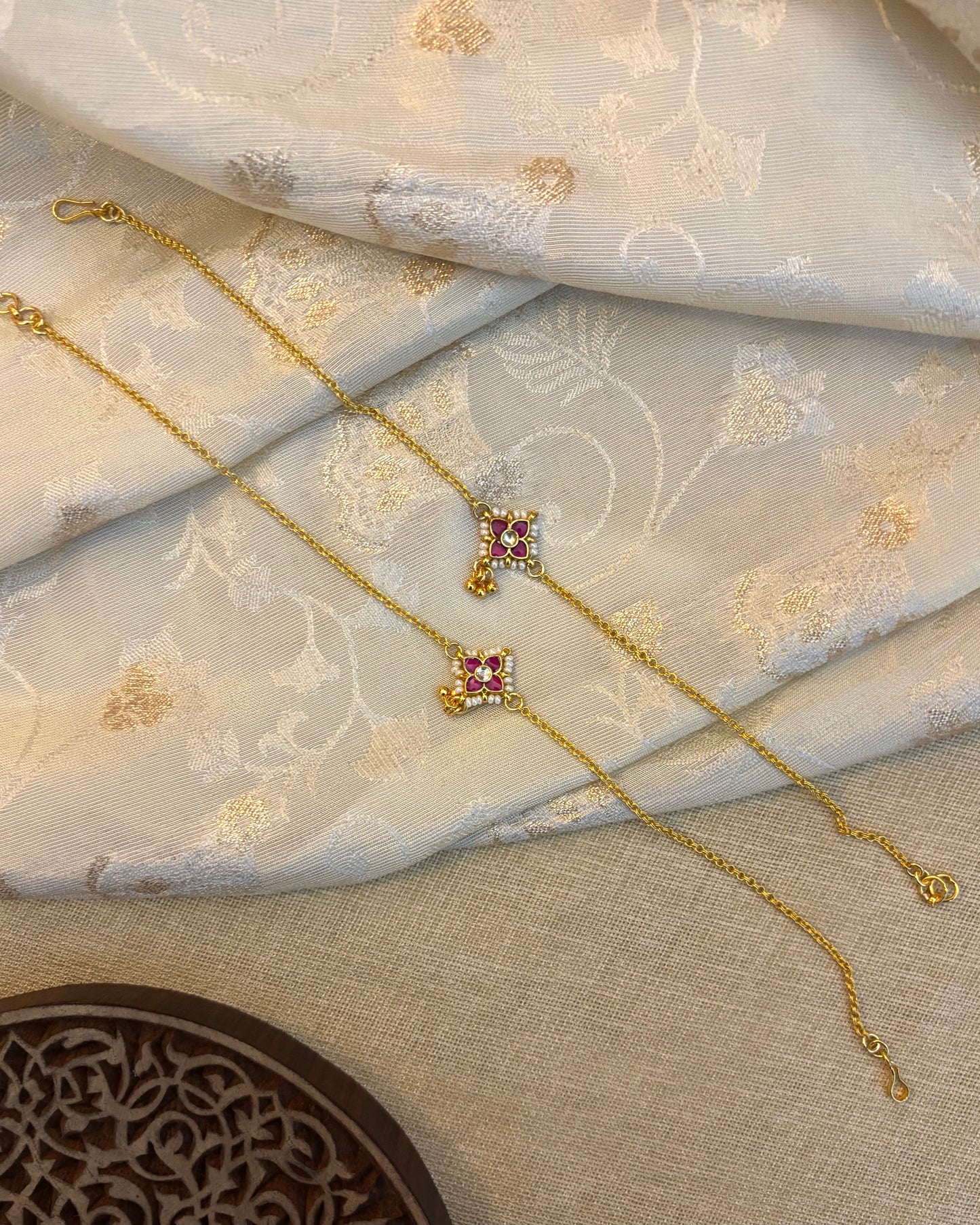 Minimal Floral Anklets – Elegant Gold-Plated Design | AN006