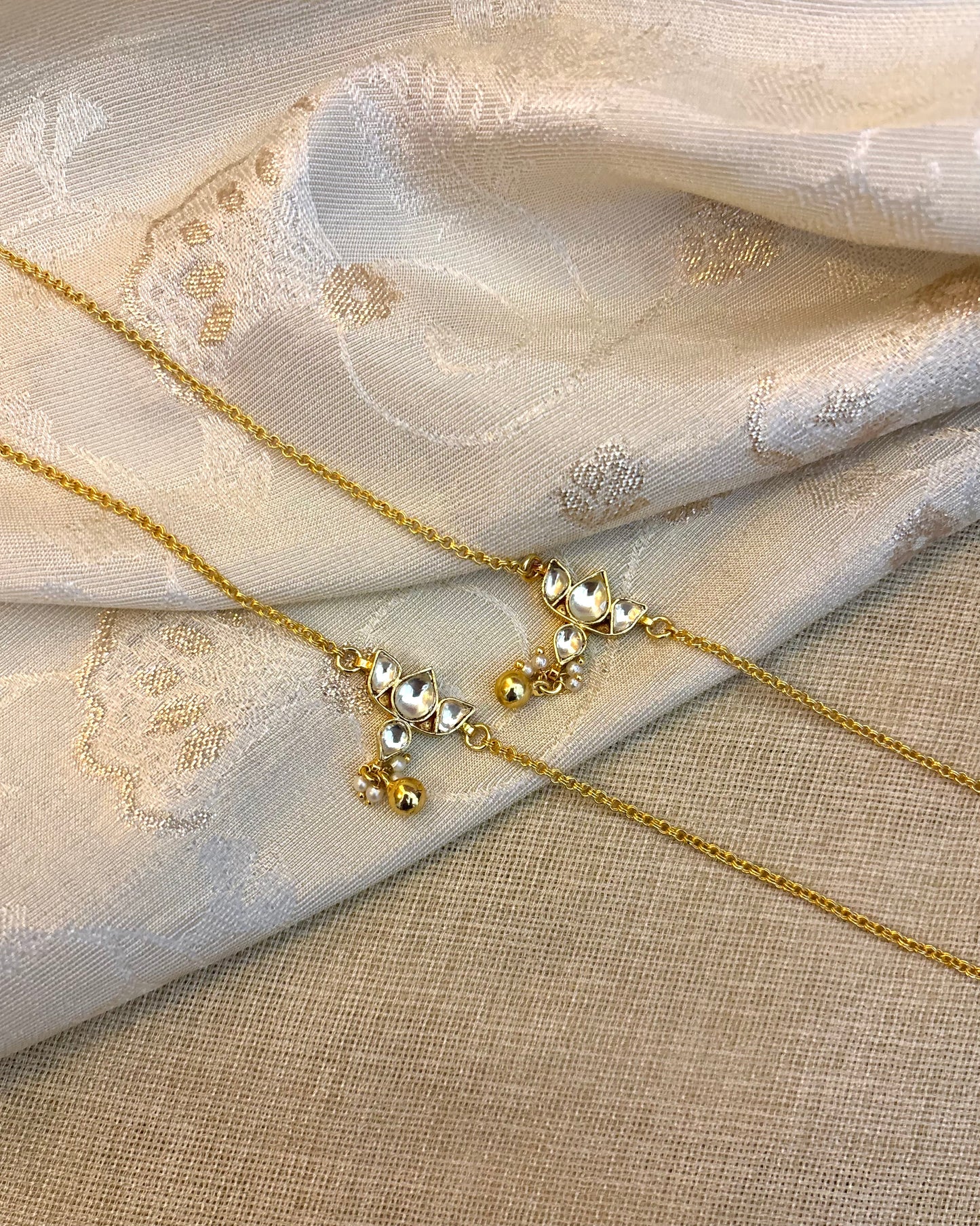 Minimal Lotus Anklets | AN008