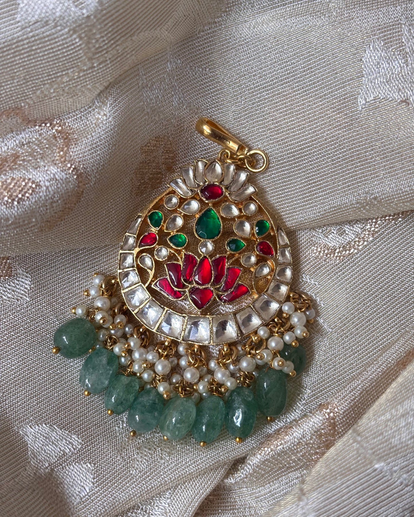 Jadau Kundan Lotus Motif Gold-Plated Maang Tikka