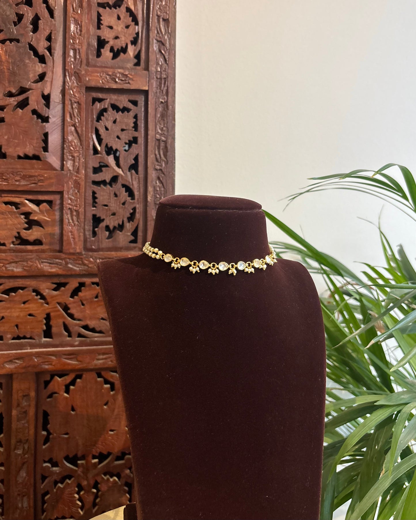 Minimal White Floral Pearl Choker Necklace with Earrings | NC321