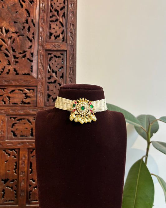 Pearl Statement Choker with Green Parrot Pendant & Matching Earrings | NC327