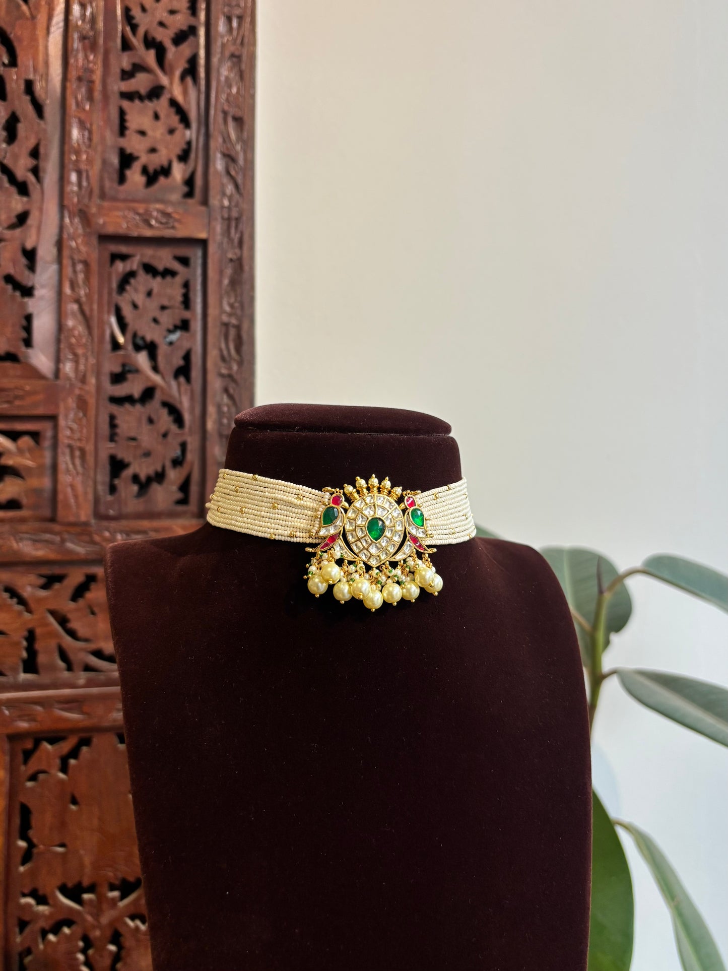 Pearl Statement Choker with Green Parrot Pendant & Matching Earrings | NC327