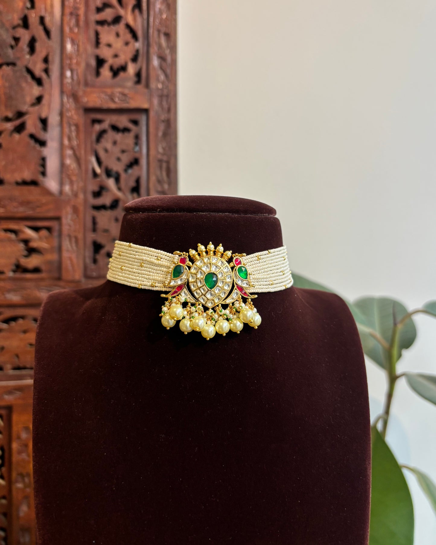 Pearl Statement Choker with Green Parrot Pendant & Matching Earrings | NC327
