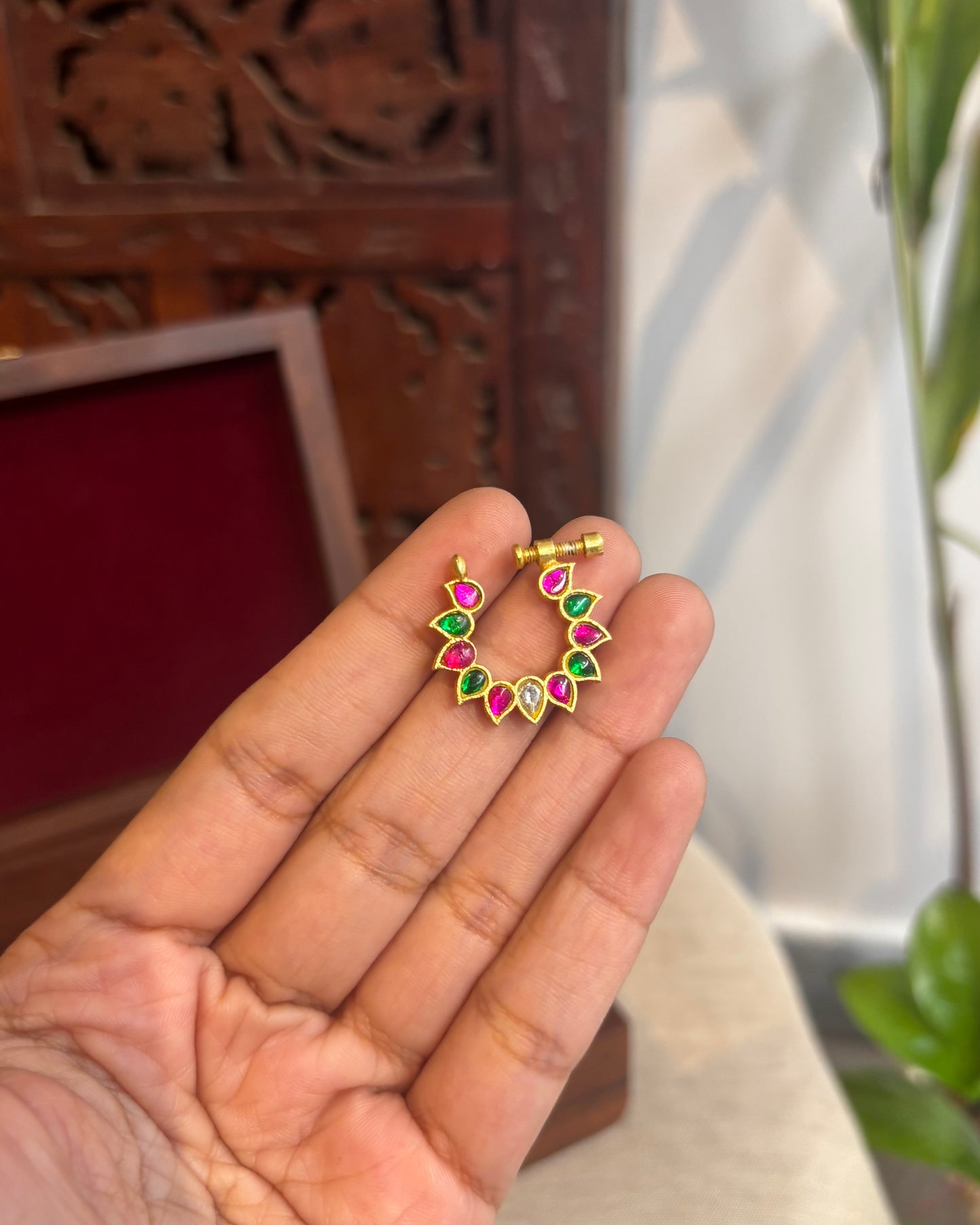 Intricate Floral Nosepin | NP077