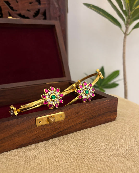 Floral Jadau Kundan Armlets – Adjustable Fit | AR011