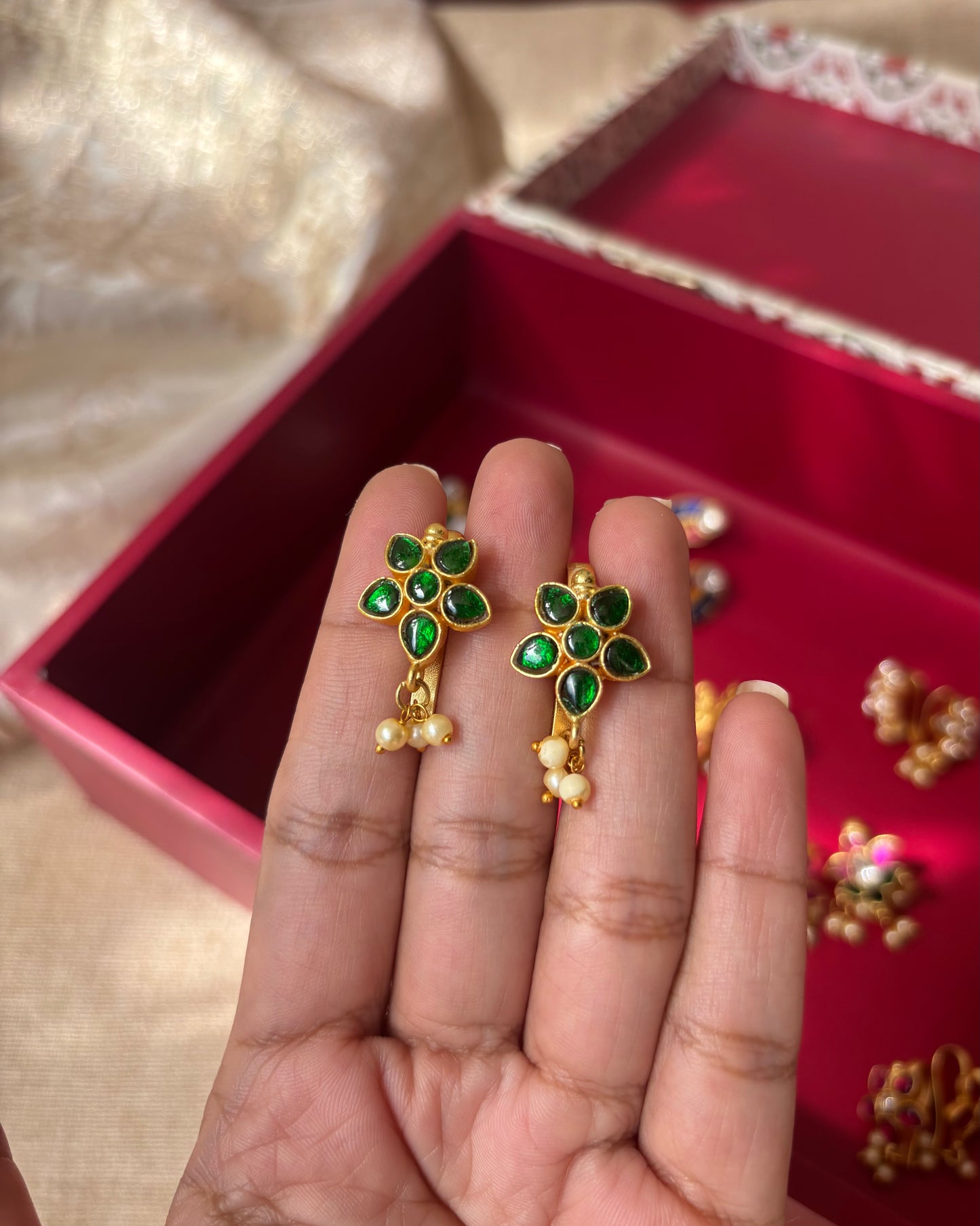 Floral Gold-Finish Jadau Bugadi  | ER032