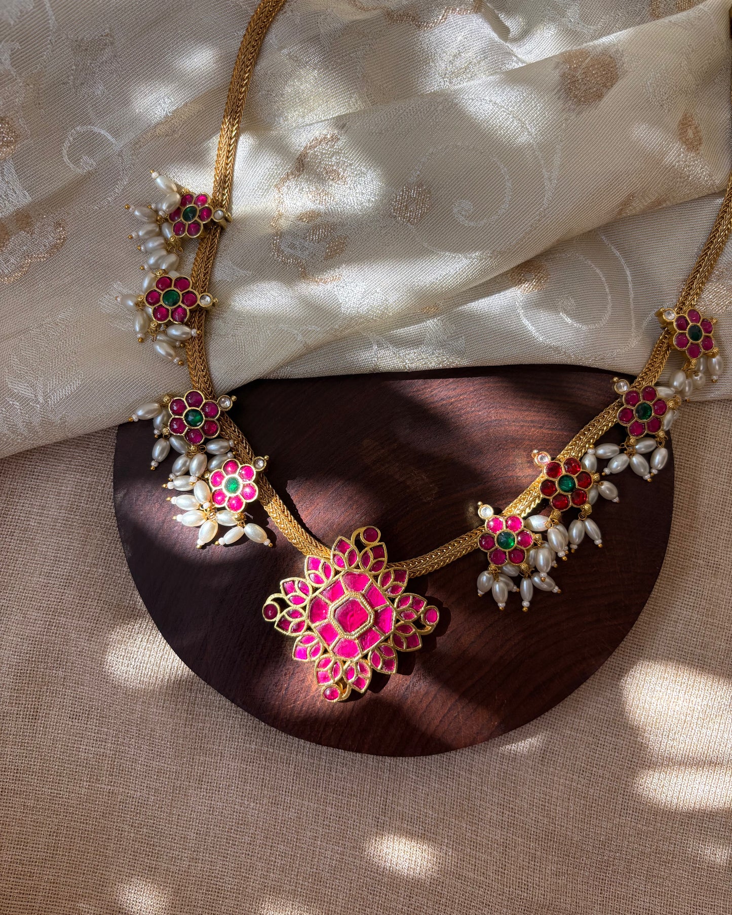 Gold-Plated Jadau Kundan Floral Choker Necklace | NC098