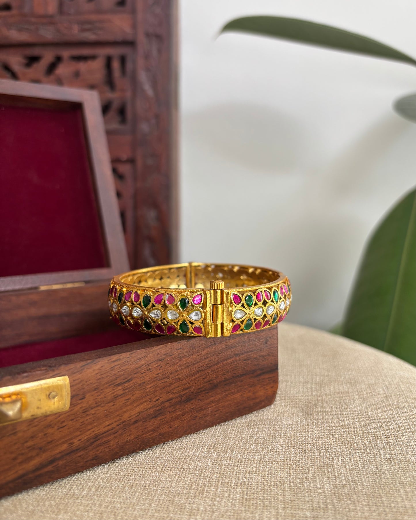Jadau Kundan Kada Bangle | BA026