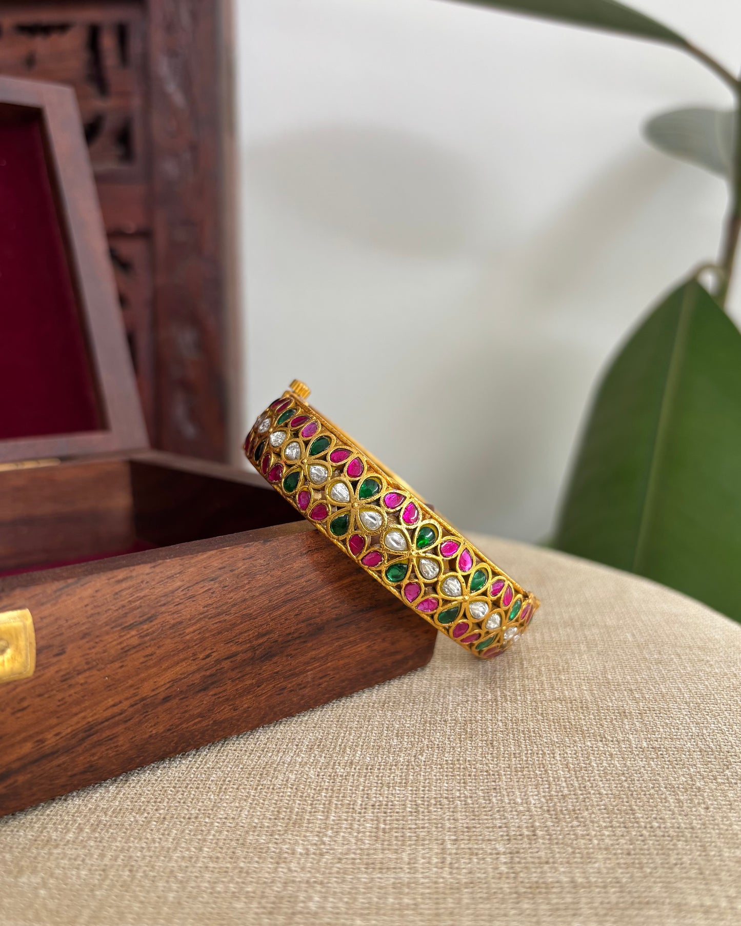 Jadau Kundan Kada Bangle | BA026