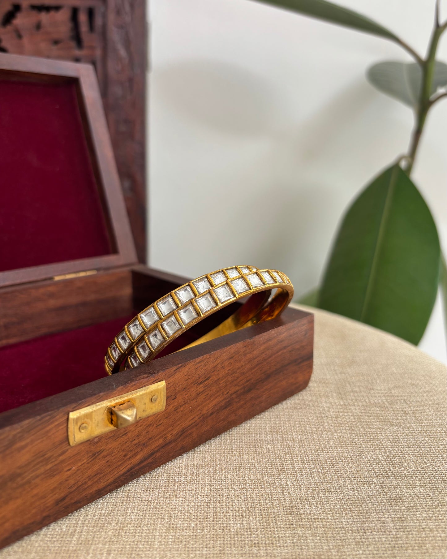 Minimal  White Jadau Kundan Bangles | BA029