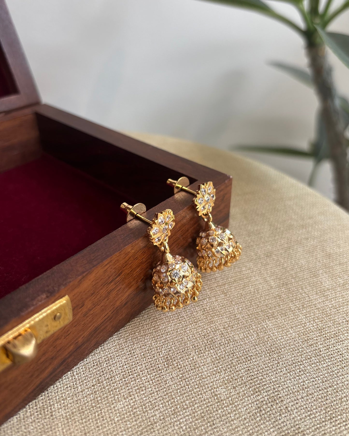 Vintage Impon Small Earrings – Classic Jhumkas | White | ER304