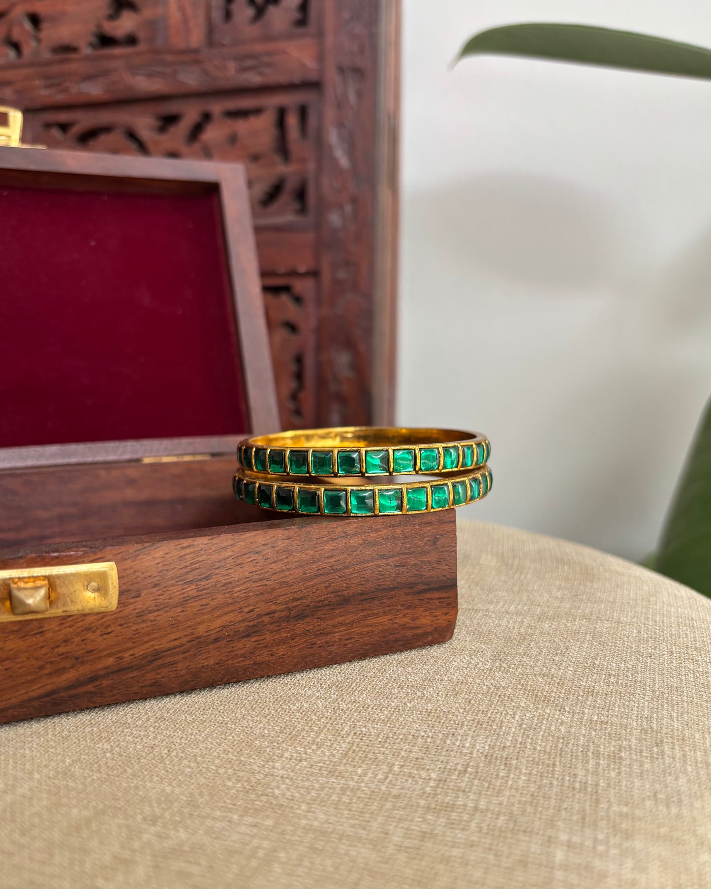 Minimal Green Jadau Kundan Bangles | BA035