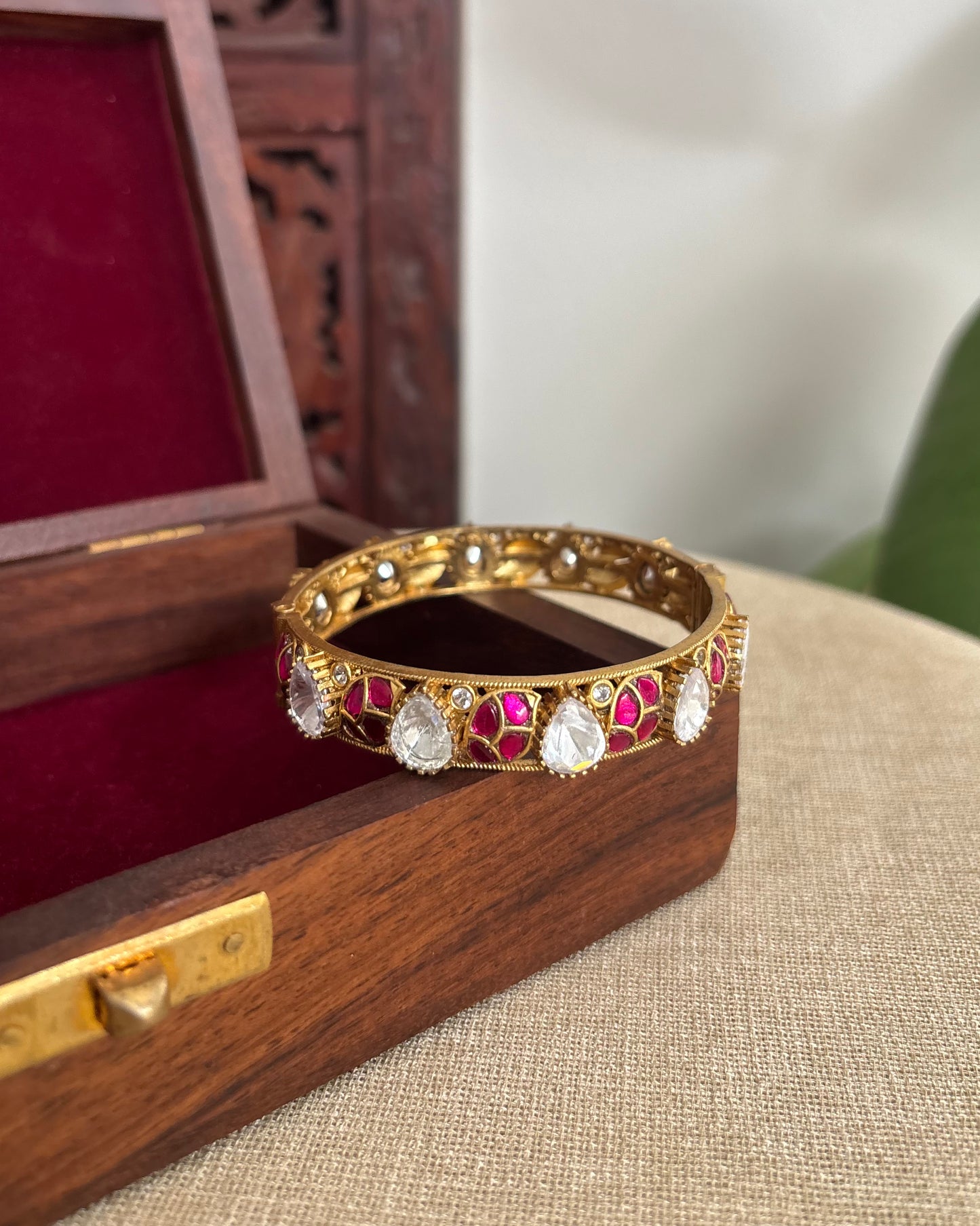Ruby White Jadau Kundan Bangle | BA086
