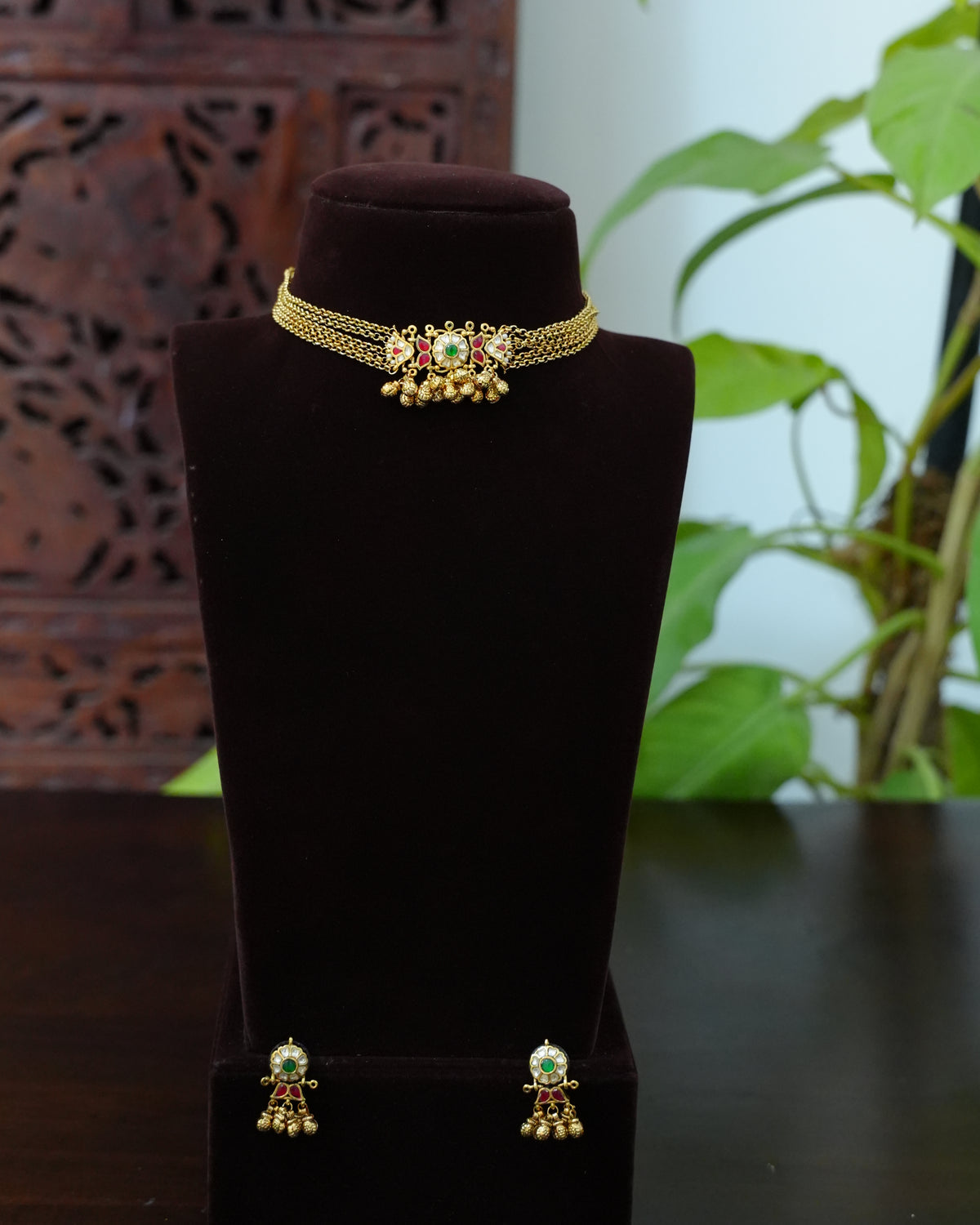 Multi-Strand Gold Chain Kundan Choker Set with Earrings