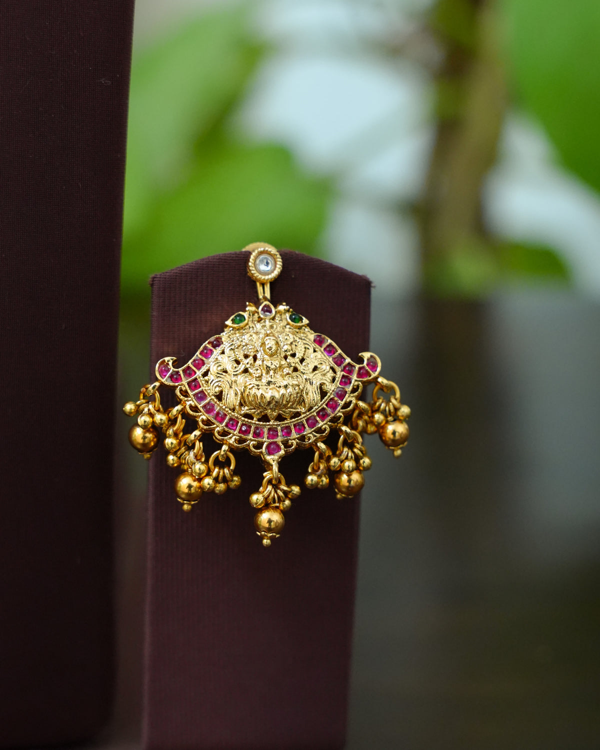 2 in 1 Reversible Ruby & White Kundan Mango Haram with Earrings