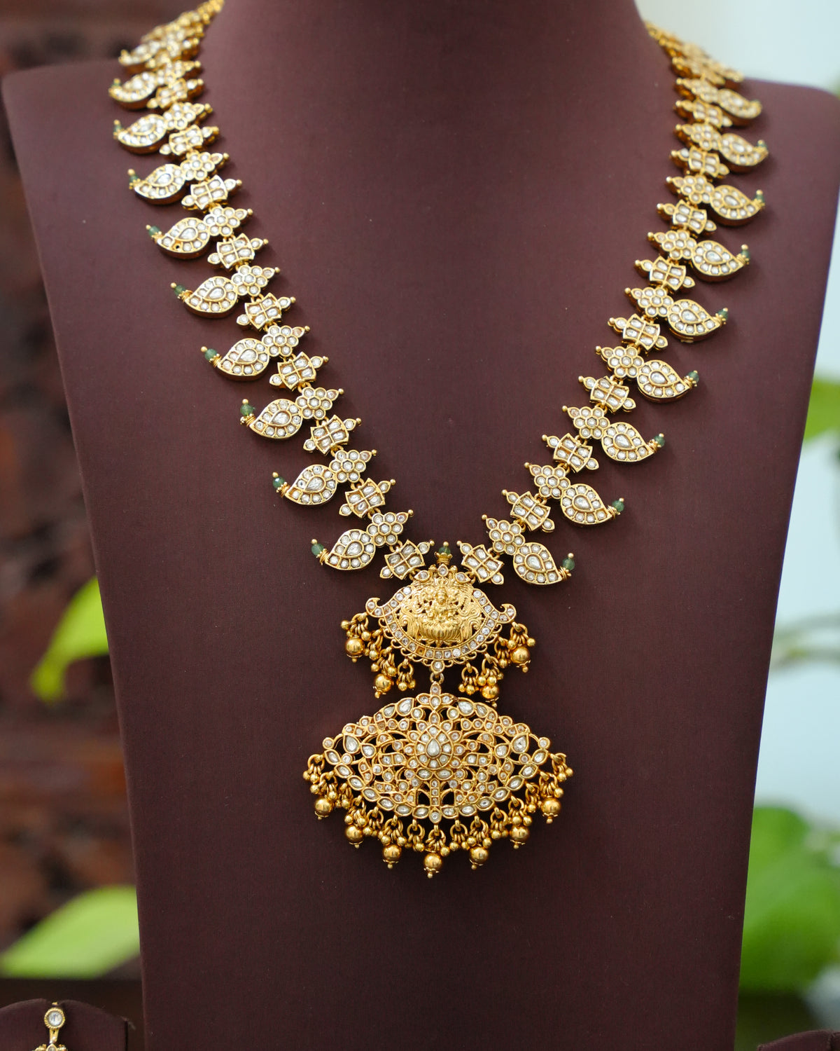 2 in 1 Reversible Ruby & White Kundan Mango Haram with Earrings