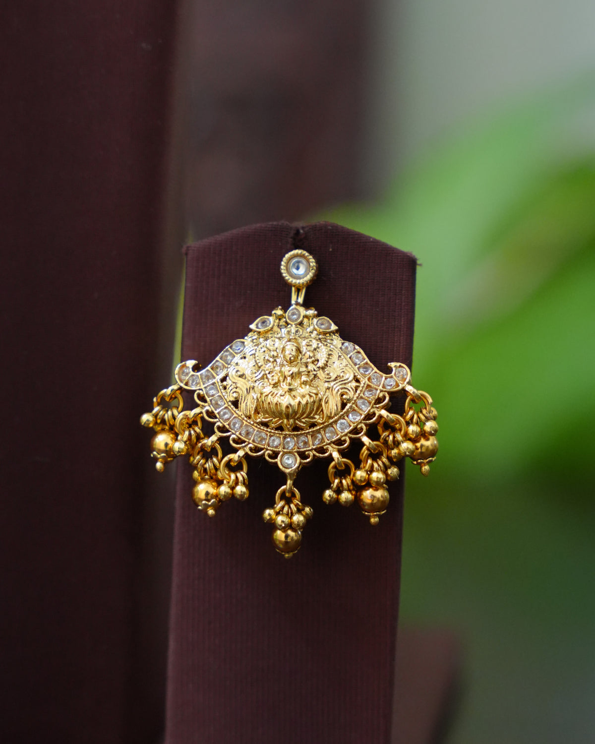 2 in 1 Reversible Ruby & White Kundan Mango Haram with Earrings