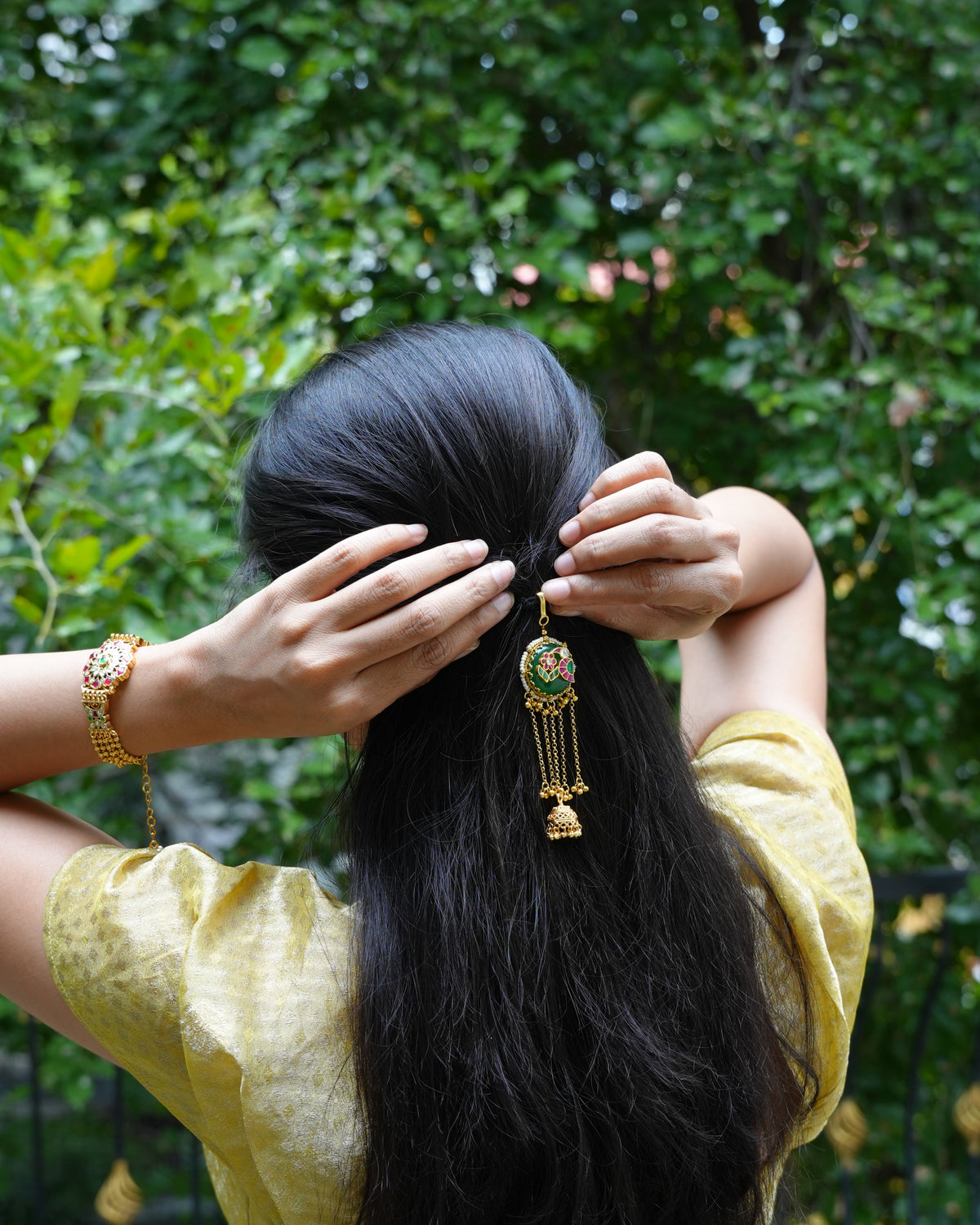 Kundan Hair Pin with Green Medallion & Jhumka Tassel
