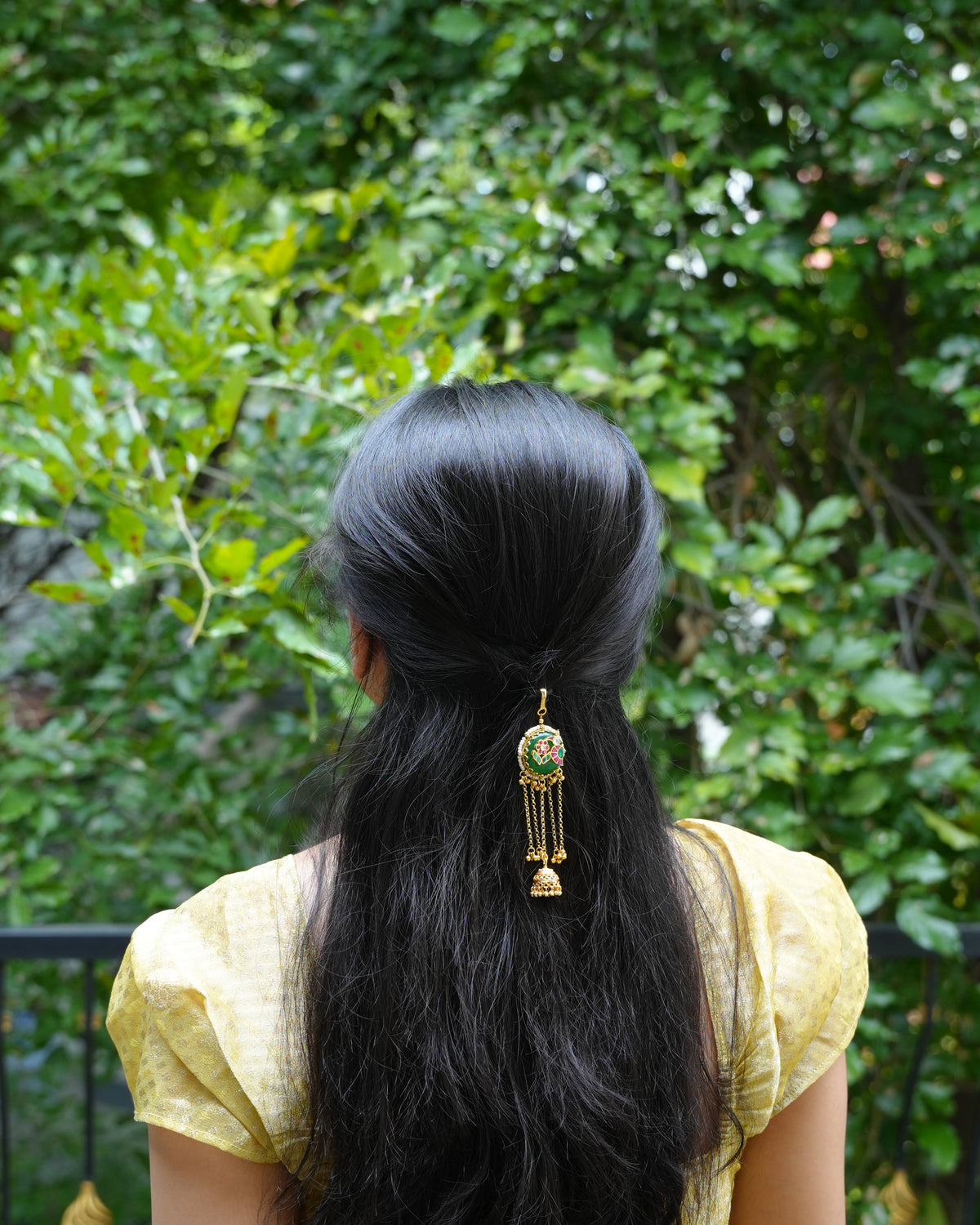 Kundan Hair Pin with Green Medallion & Jhumka Tassel