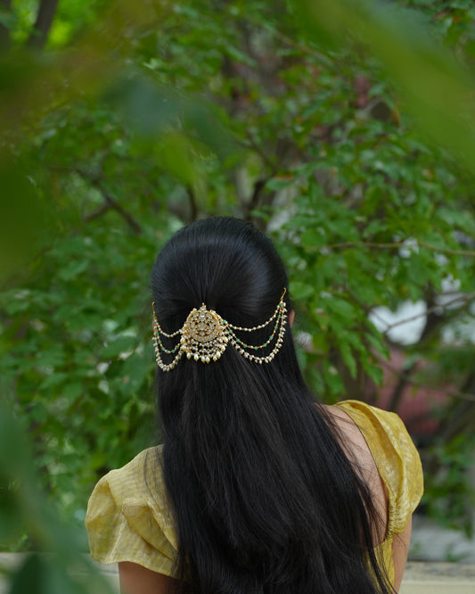 White Kundan Hair Accessory with Pearl & Green Bead Side Chains