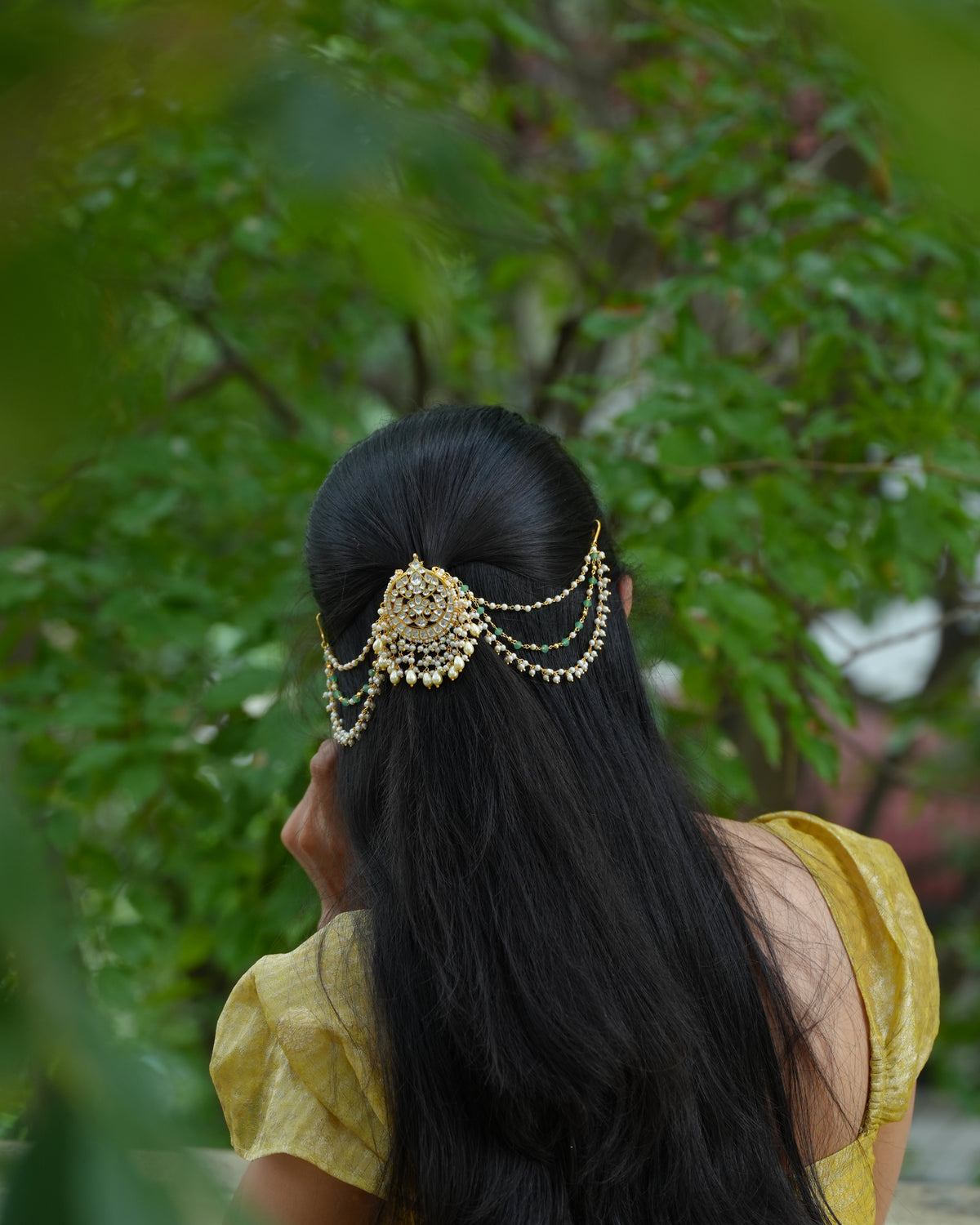 White Kundan Hair Accessory with Pearl & Green Bead Side Chains