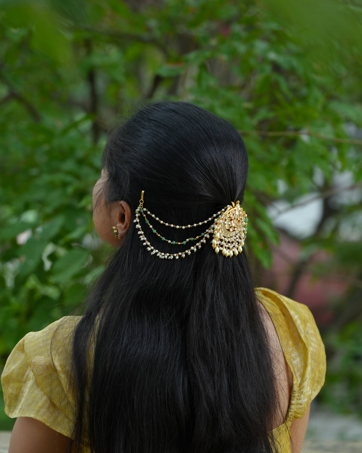 White Kundan Hair Accessory with Pearl & Green Bead Side Chains