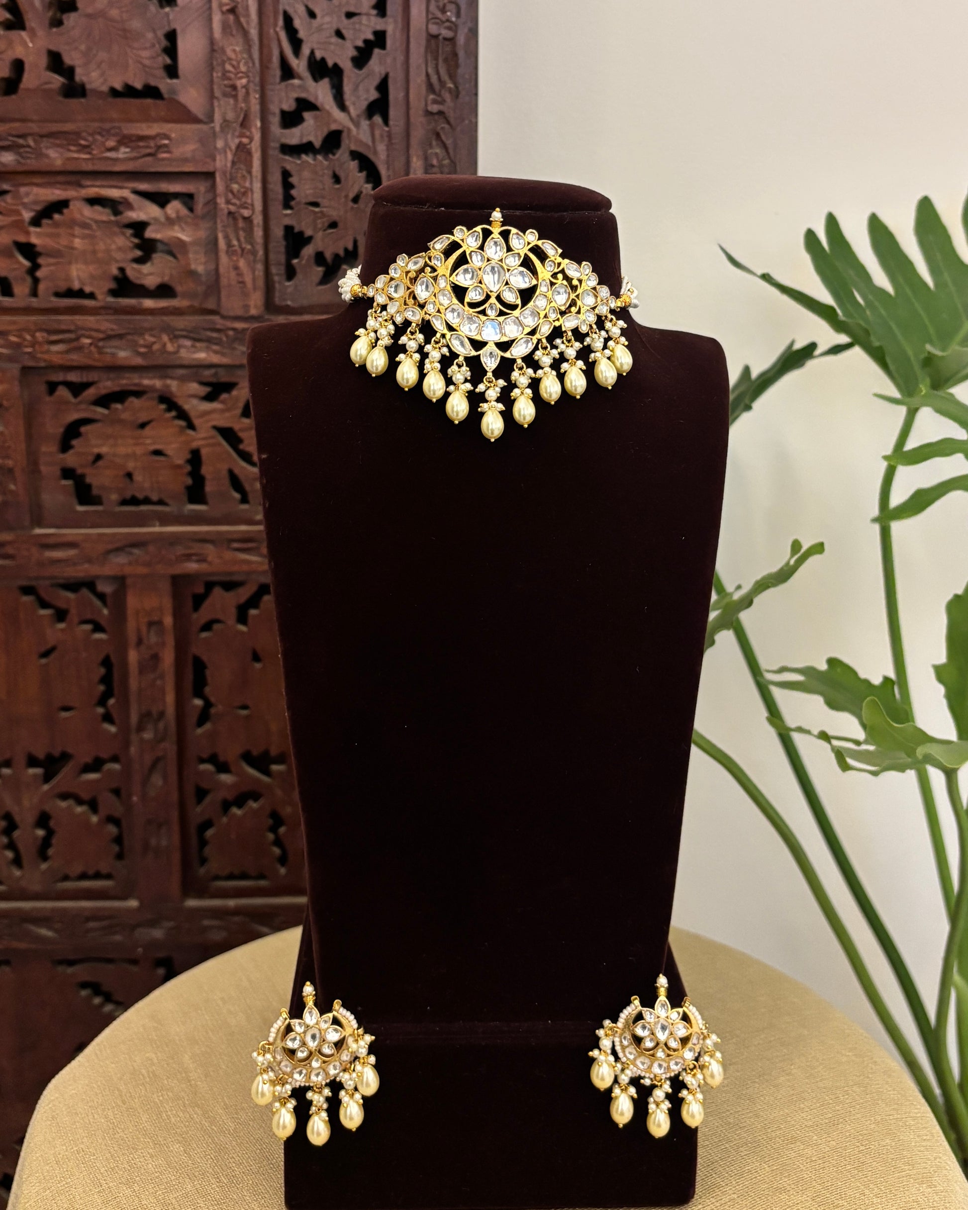 NC672 - Statement White Kundan Choker 4