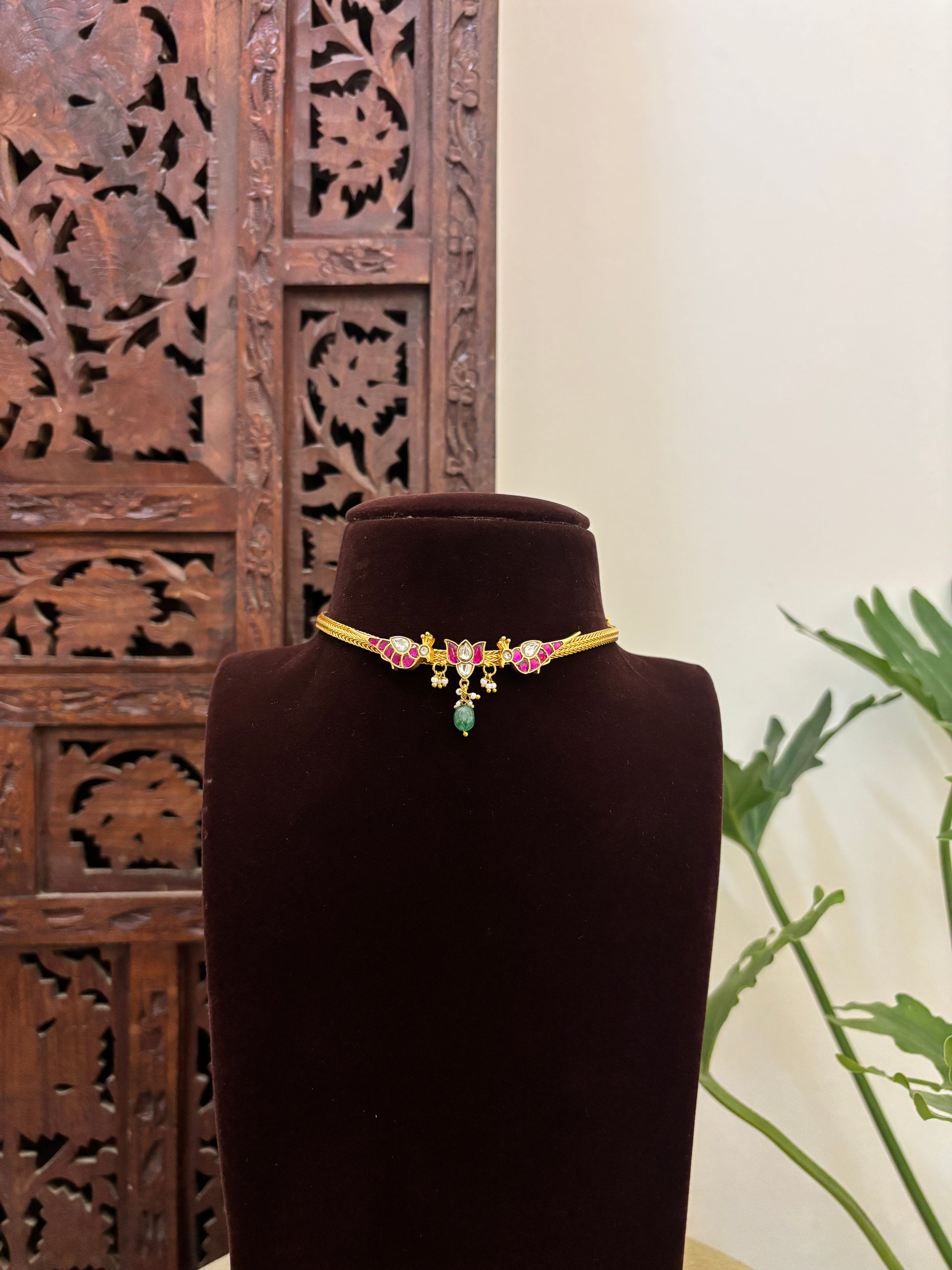 NC674 - Lotus Bloom Kundan Choker 1